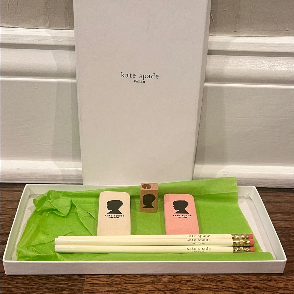Kate Spade Vintage Pencil Set
